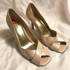 BCBG Heels size 9.5